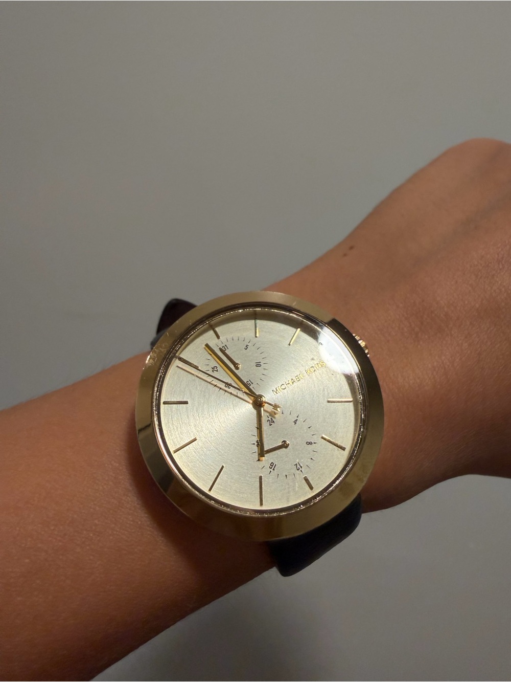 Michael Kors Gold-Tone Dial Black Leather Strap